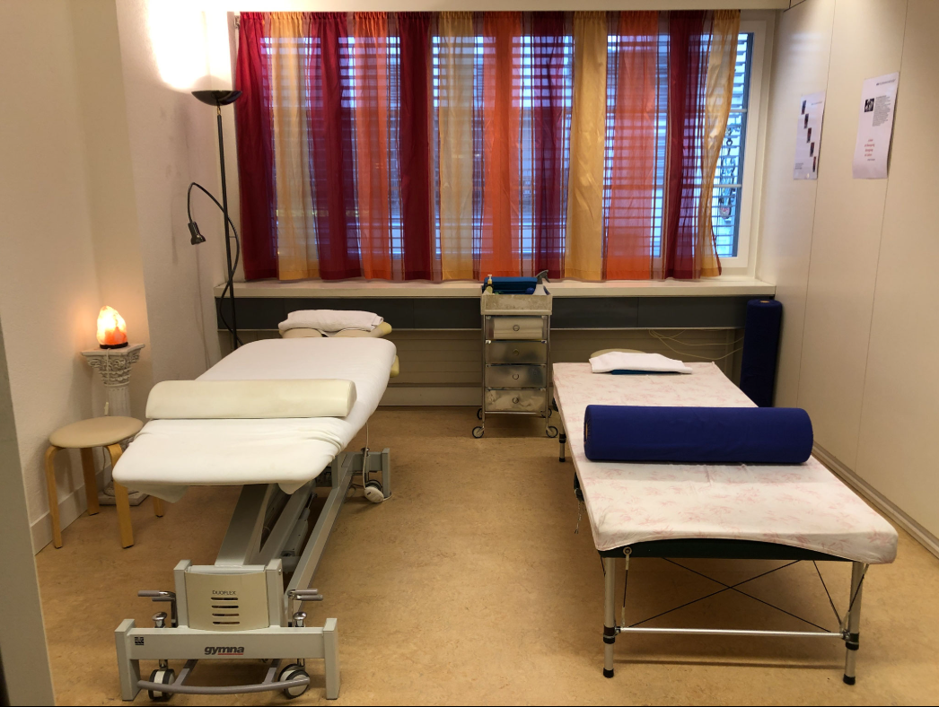 Behandlungsraum der Praxis In guten Händen Winterthur